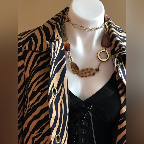 Doncaster Black & Tan Animal Print 4 Gold Metal  Buckle Buttons Wide Sleeves SZ8 - Picture 3 of 14
